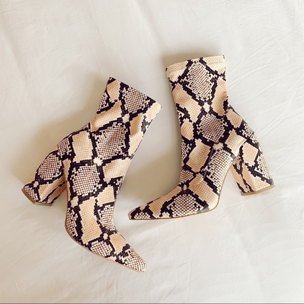 Pretty Littlw Thing blush snake print bootie